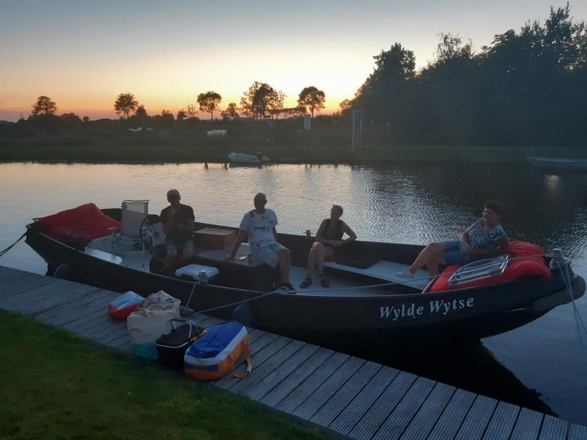 Wetterwillefriesland Wommels Exteriér fotografie